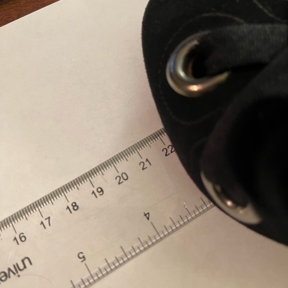 Amazing Alaïa Ankle Boots - Run Small - Picture 9 of 9